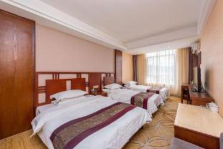 Room 3 of 5