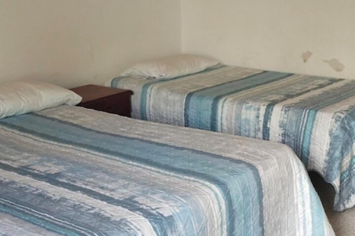 Room 8 of 20