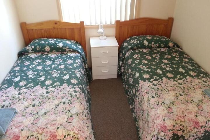 Room 9 of 42