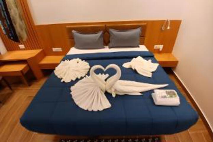 Room 9 of 23