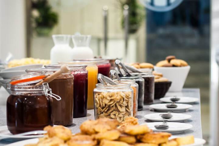 Breakfast/Coffee Service 79 of 101