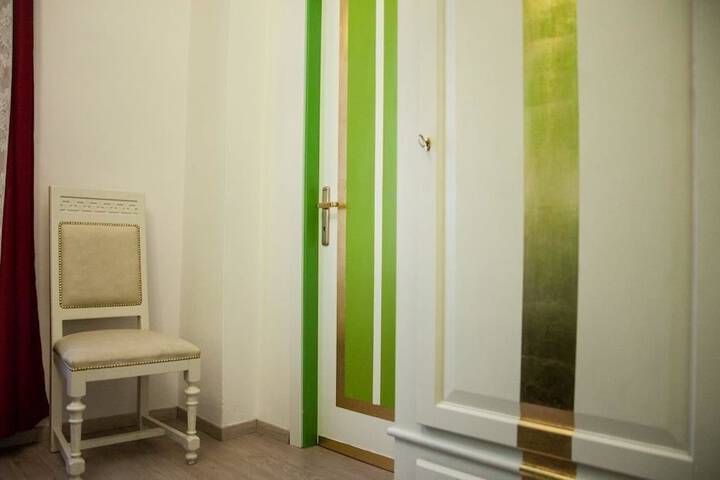 Room 40 of 63
