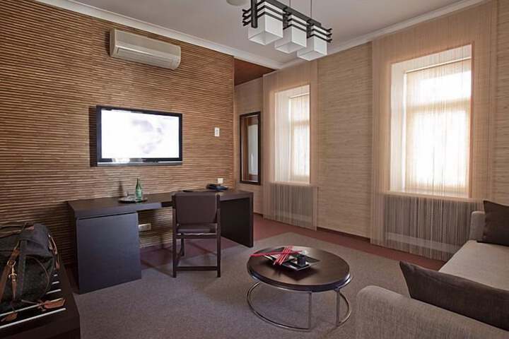 Room 26 of 59