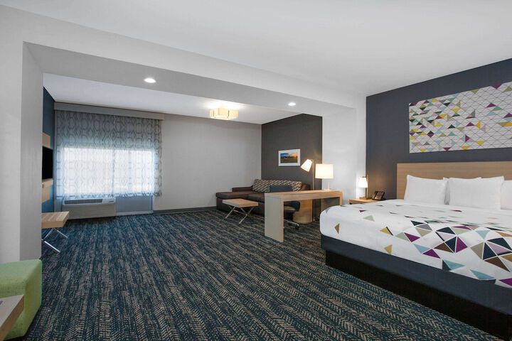 Room 11 of 29