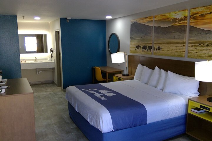 Room 5 of 44