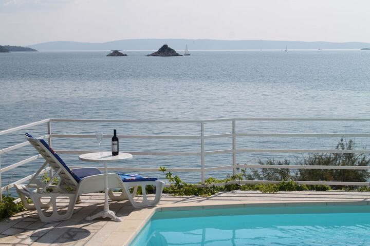 Apartments Villa Marija in Seget