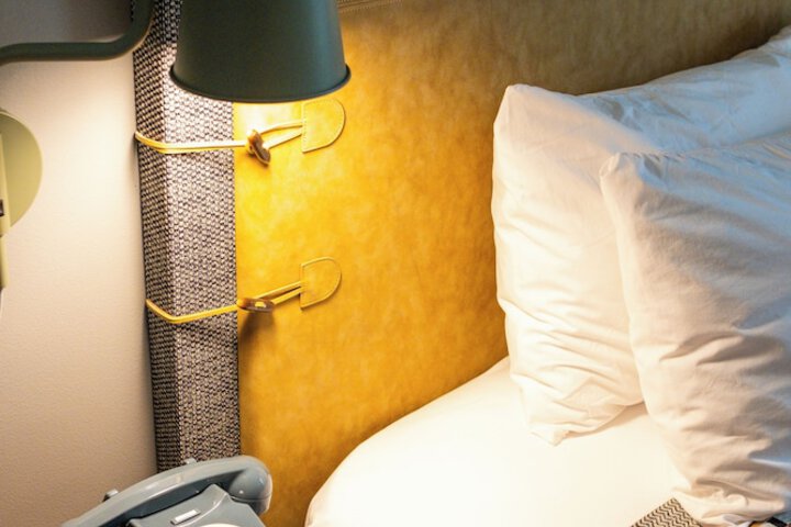 Room 26 of 96