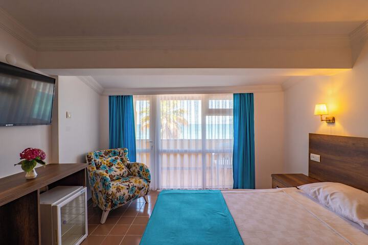 Room 17 of 209