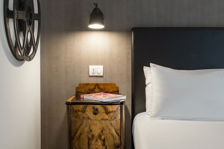 Room 21 of 65