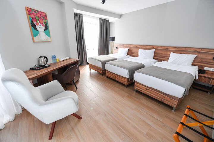Room 9 of 60