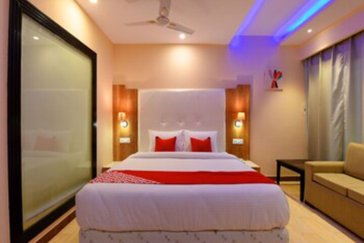 Room 9 of 27