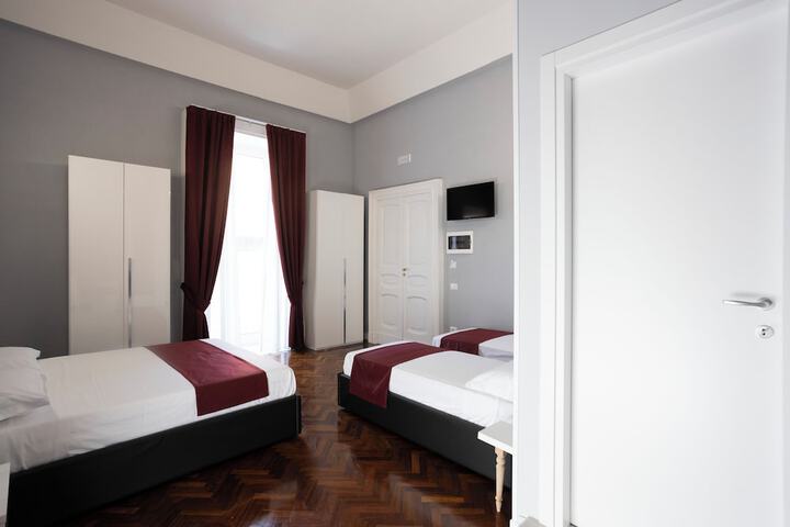 Room 45 of 111