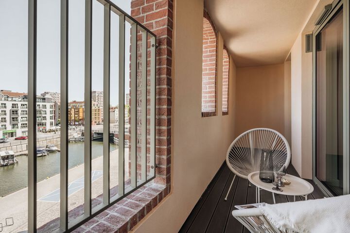 Terrace/Patio 4 of 298