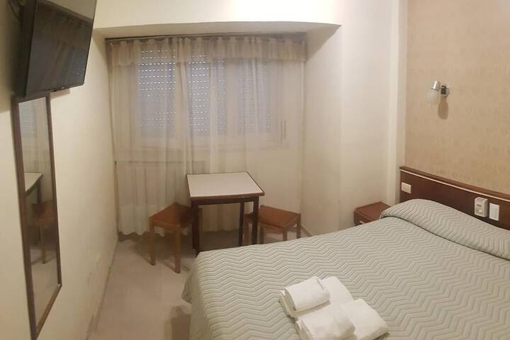 Room 9 of 39