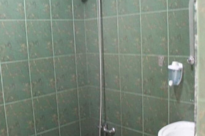Room 7 of 8