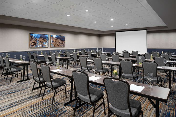 Meeting facility