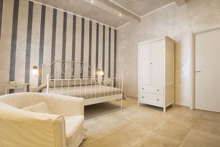 Room 5 of 55