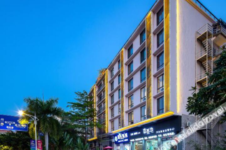 Hotel 19 of 54
