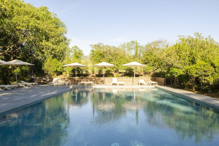 Pool 91 of 109