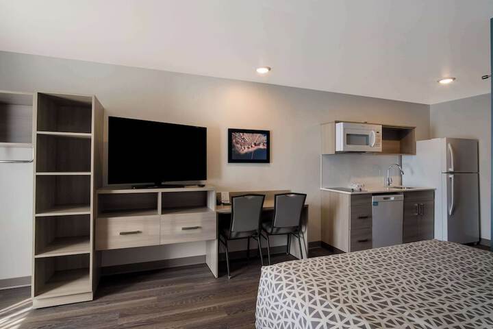 Room 17 of 41