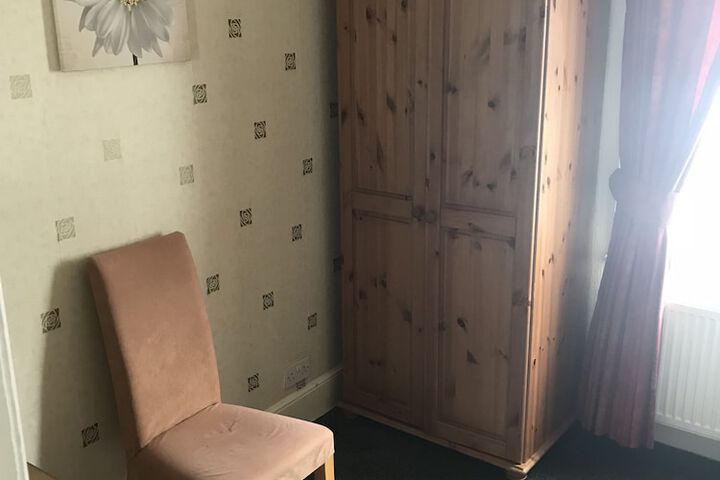Room 18 of 38