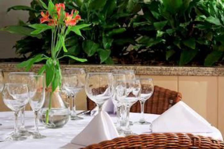Dining 6 of 79