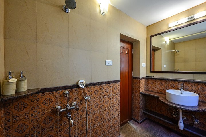Room 22 of 39