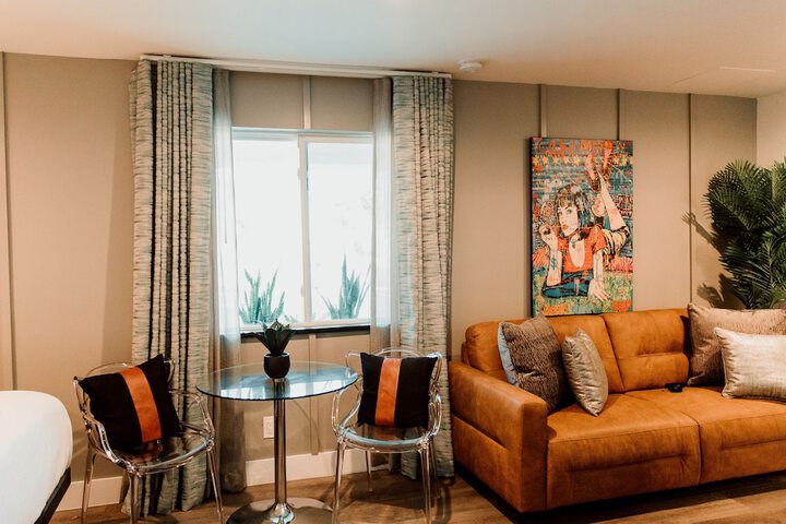 Room 35 of 227