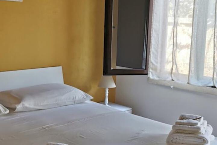 Room 12 of 64