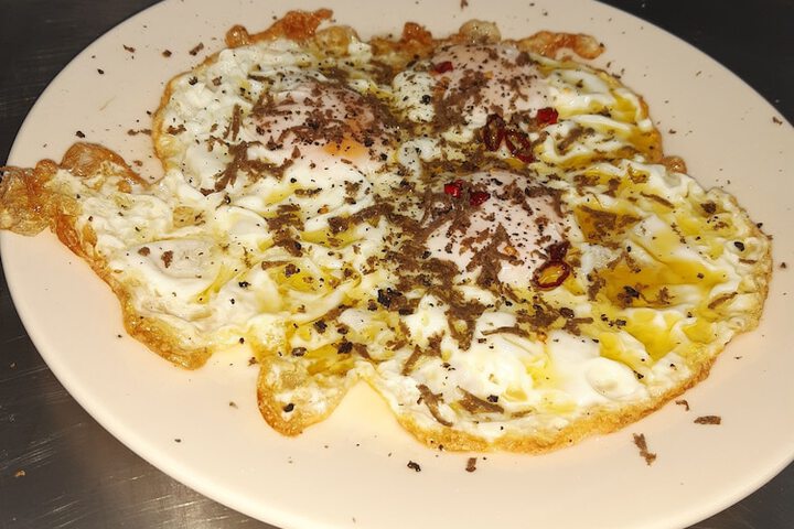 Dining 60 of 81