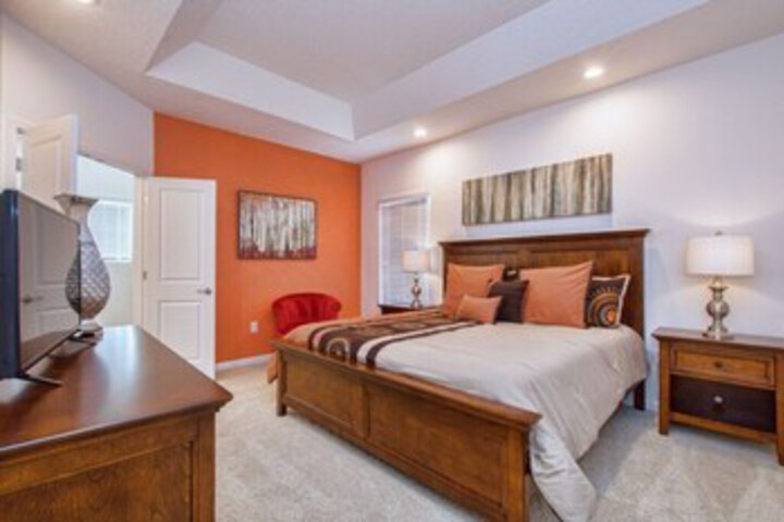 Room 165 of 170