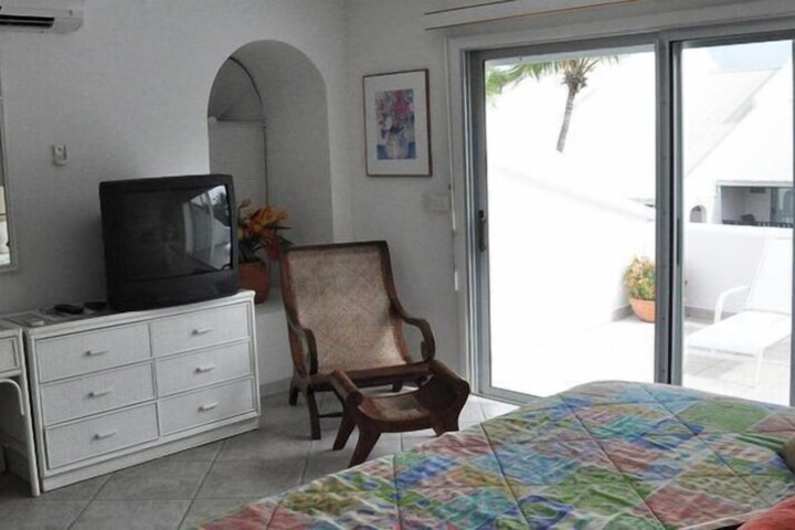 Room 5 of 35