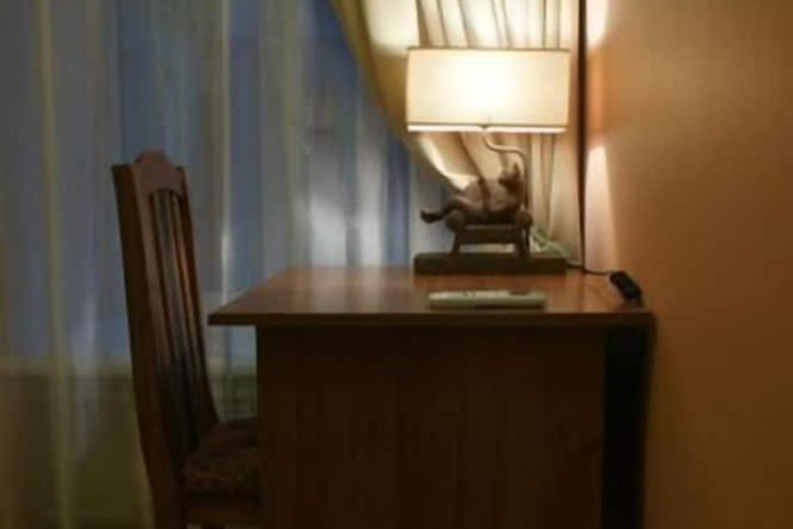 Room 17 of 48