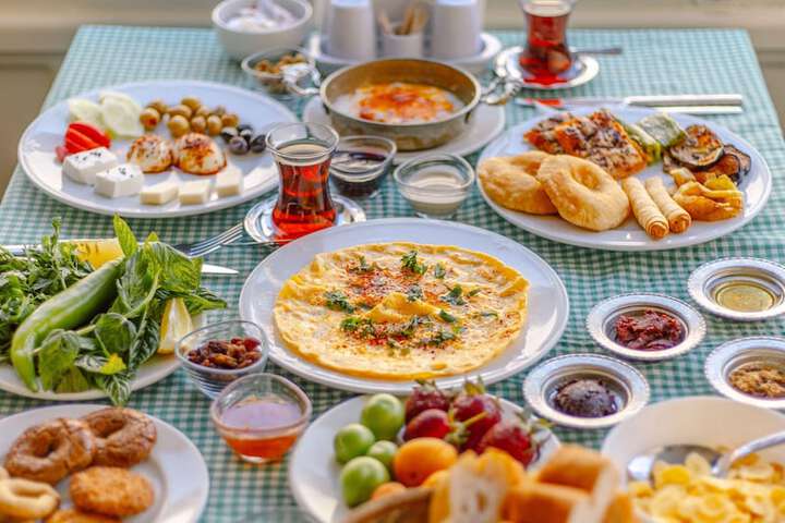Breakfast/Coffee Service 163 of 182