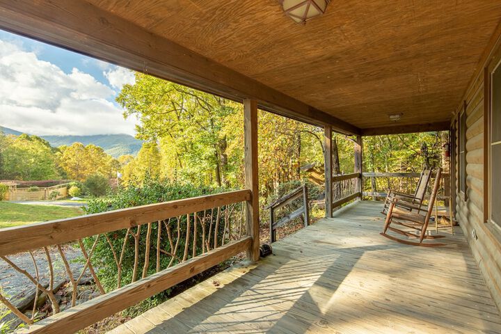 Clear Creek Lodge Handicap Accessible King Room (39 of 41)