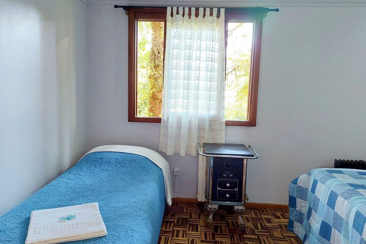 Room 28 of 75