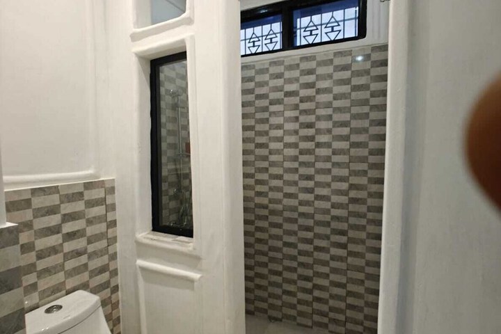 Room 48 of 71