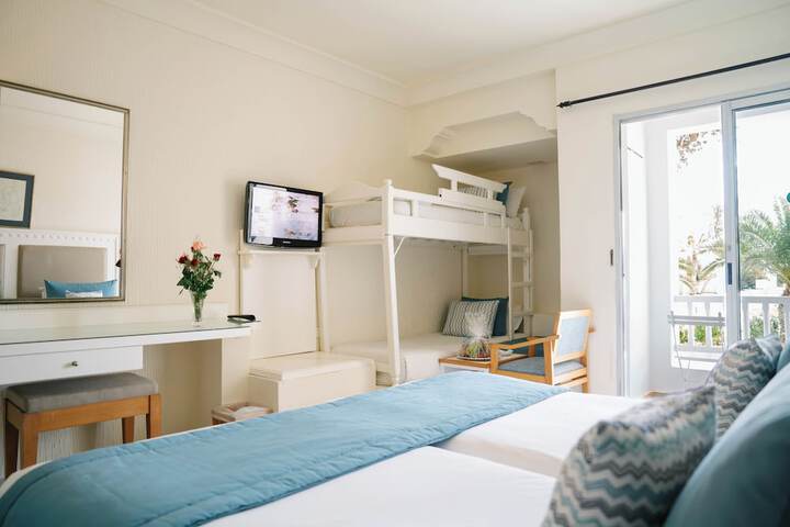 Room 21 of 89