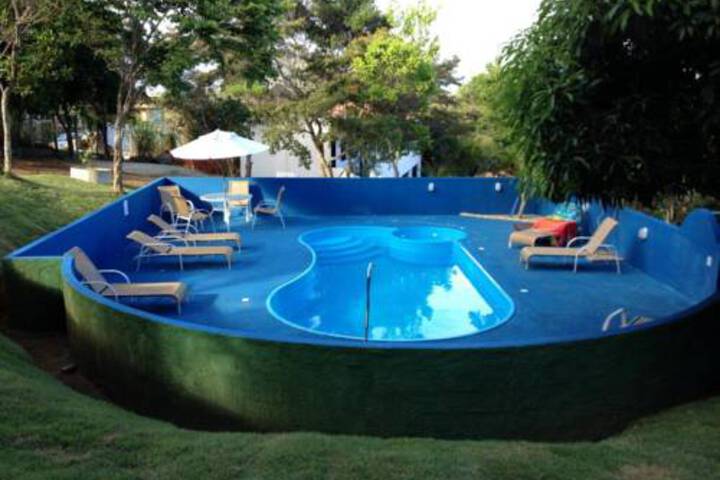 Pool 7 of 8