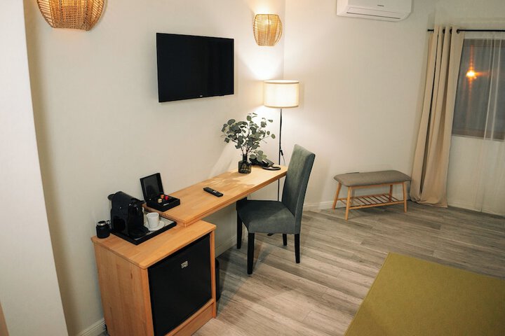 Room 49 of 184
