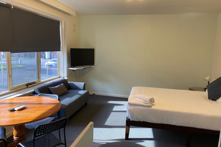 Room 21 of 33