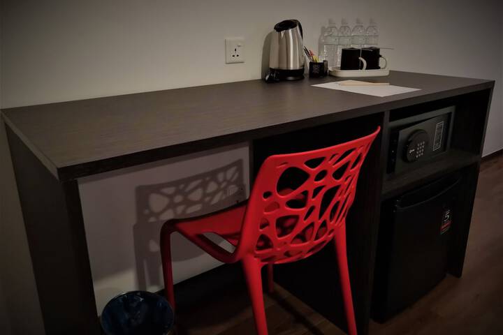 Room 30 of 46