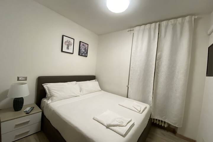Room 11 of 53