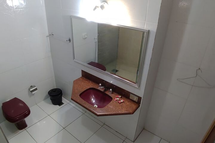 Room 20 of 26