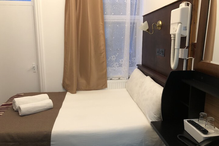Room 61 of 127