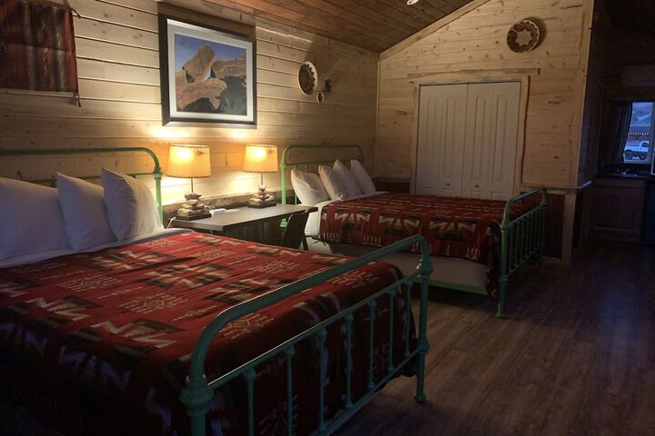 Room 3 of 96