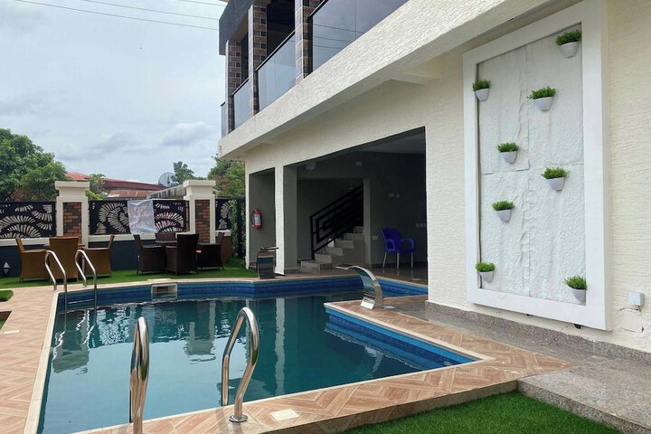 Pool 13 of 22