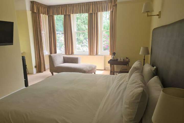 Room 15 of 64