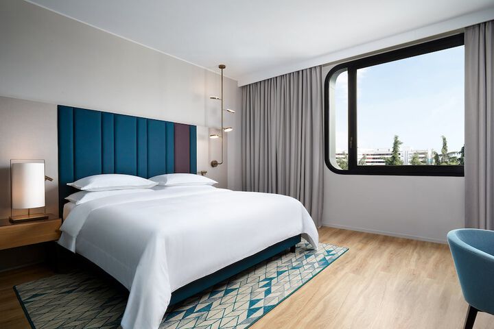 2 Double Beds (2 of 9)