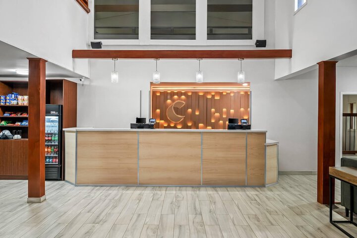 Hotel Lobby
